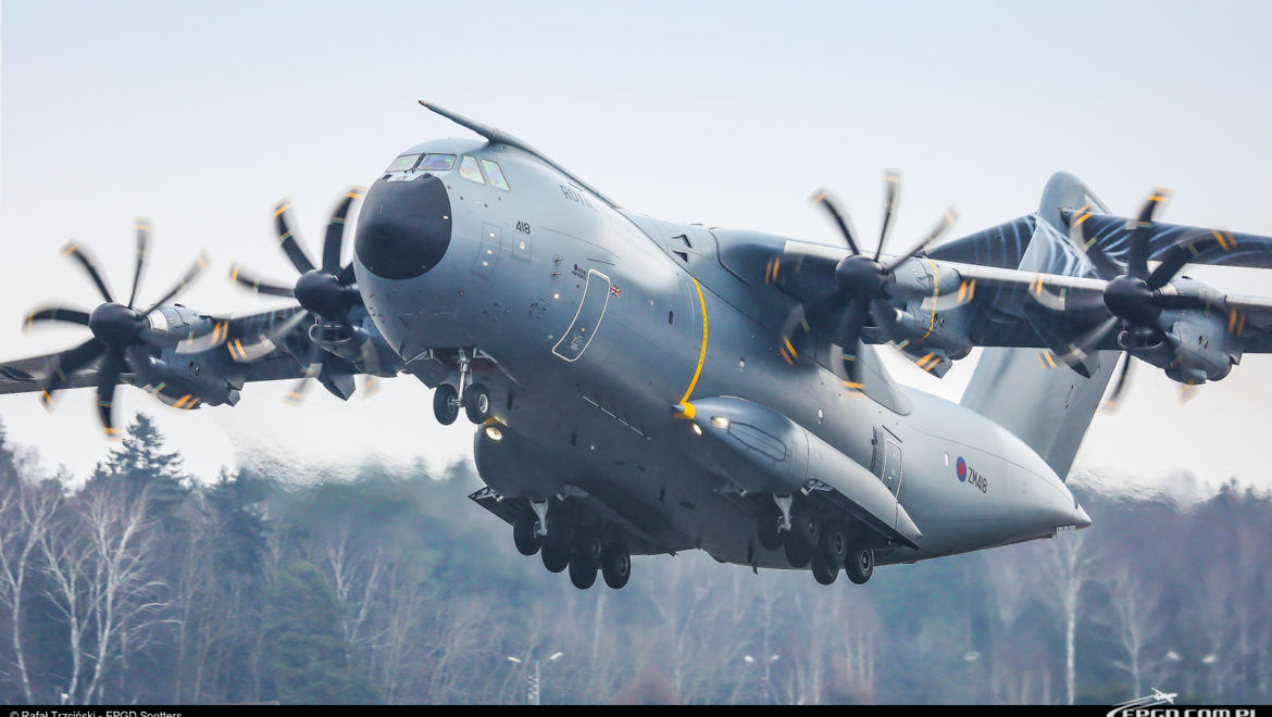 Niezwykły Airbus A400M na EPGD